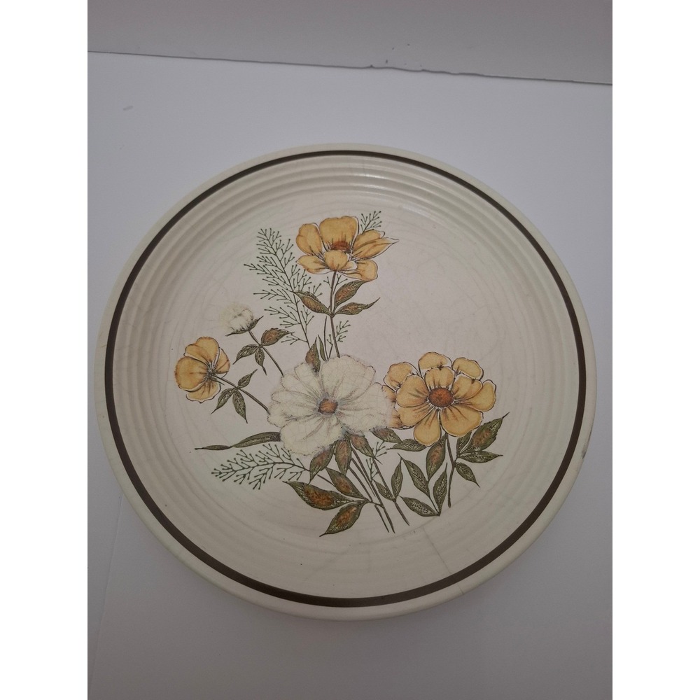 Town & Country Mill Run Stoneware Plate Wildflower Floral Japan